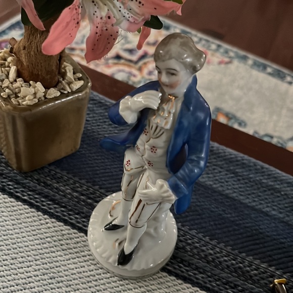 Decorative Figurine 8 inches High - Picture 2 of 14